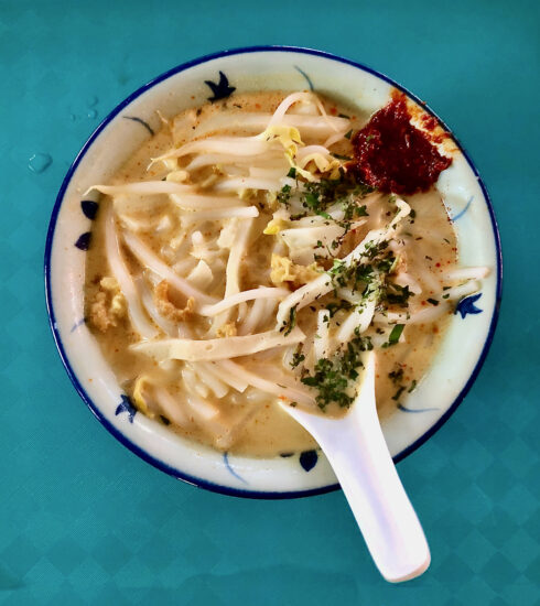 A bowl of breakfast laksa from the Ghim Moh Hawker Centre (Olivia Lee)