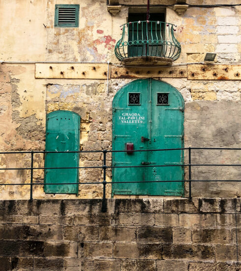 Green doors in Valetta, Malta(Peter Moore)